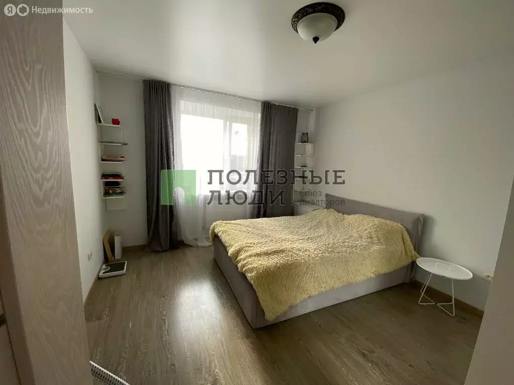 3-комнатная квартира: деревня Хохряки, улица Макаренко, 15А (78 м) - Фото 1