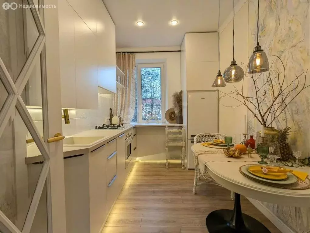 3-комнатная квартира: Калининград, улица Александра Невского, 131 (73 ... - Фото 1