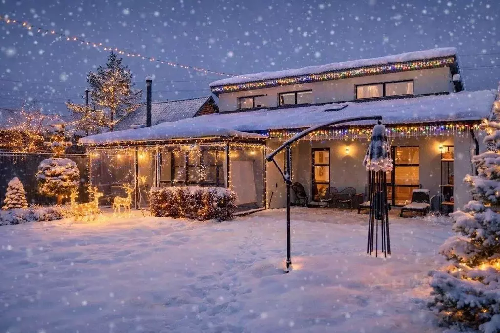 Коттедж в Татарстан, Зеленодольский район, Октябрьское с/пос, пос. ... - Фото 1