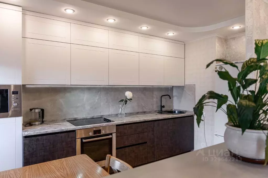 3-к кв. Иркутская область, Иркутск ул. Лермонтова, 333в (67.0 м) - Фото 1