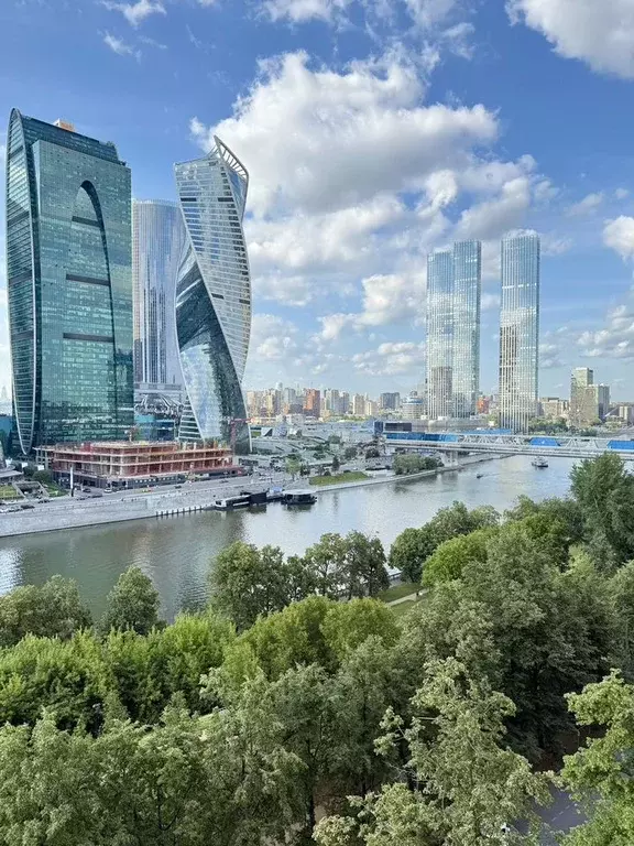 3-к. квартира, 90 м, 8/10 эт. - Фото 1
