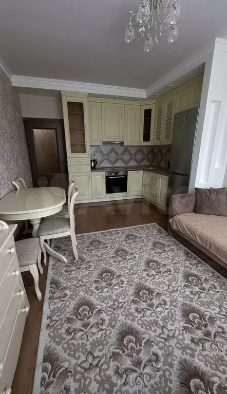 1-к. квартира, 42 м, 5/15 эт. - Фото 0