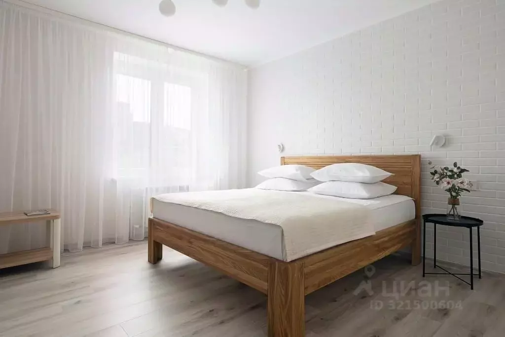 1-к кв. Калининградская область, Калининград Малый пер., 3 (40.0 м) - Фото 1