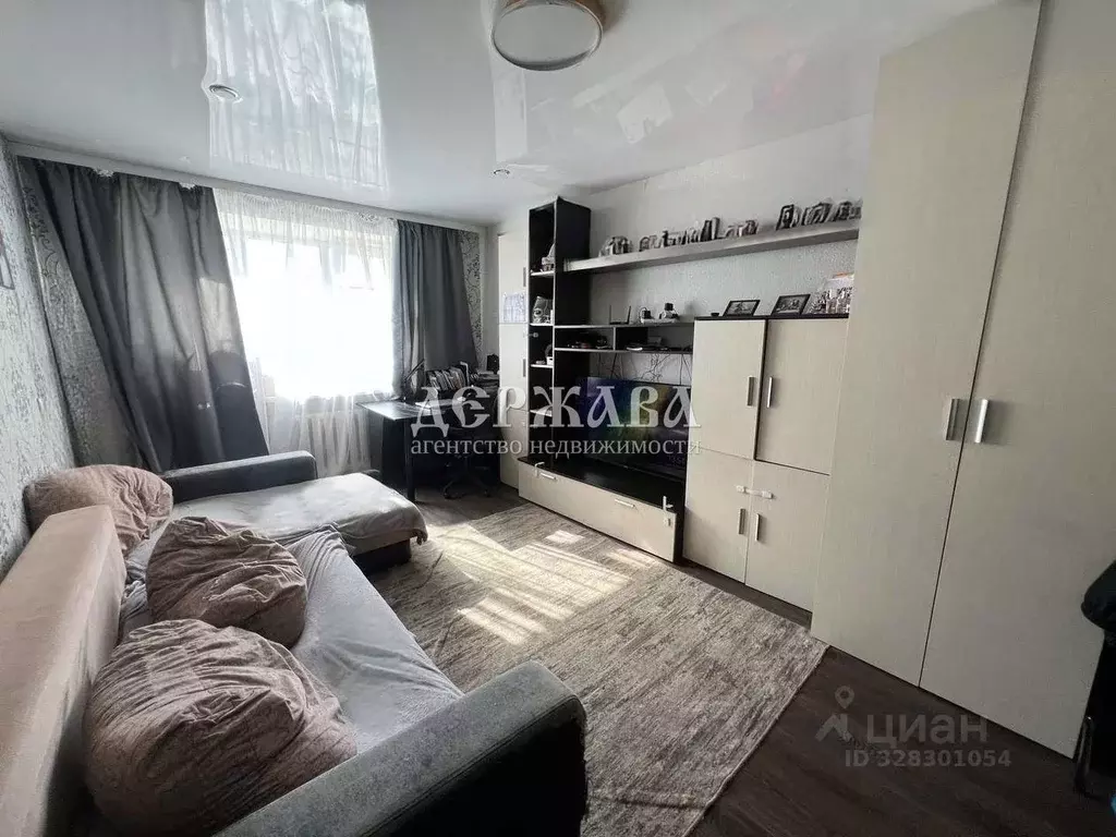 2-к кв. Белгородская область, Старооскольский городской округ, с. ... - Фото 1