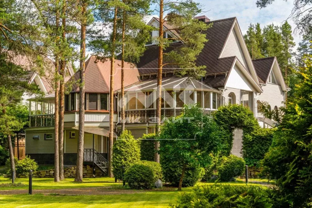 Дом в Ленинградская область, Всеволожский район, Кузьмоловский пгт ул. ... - Фото 1