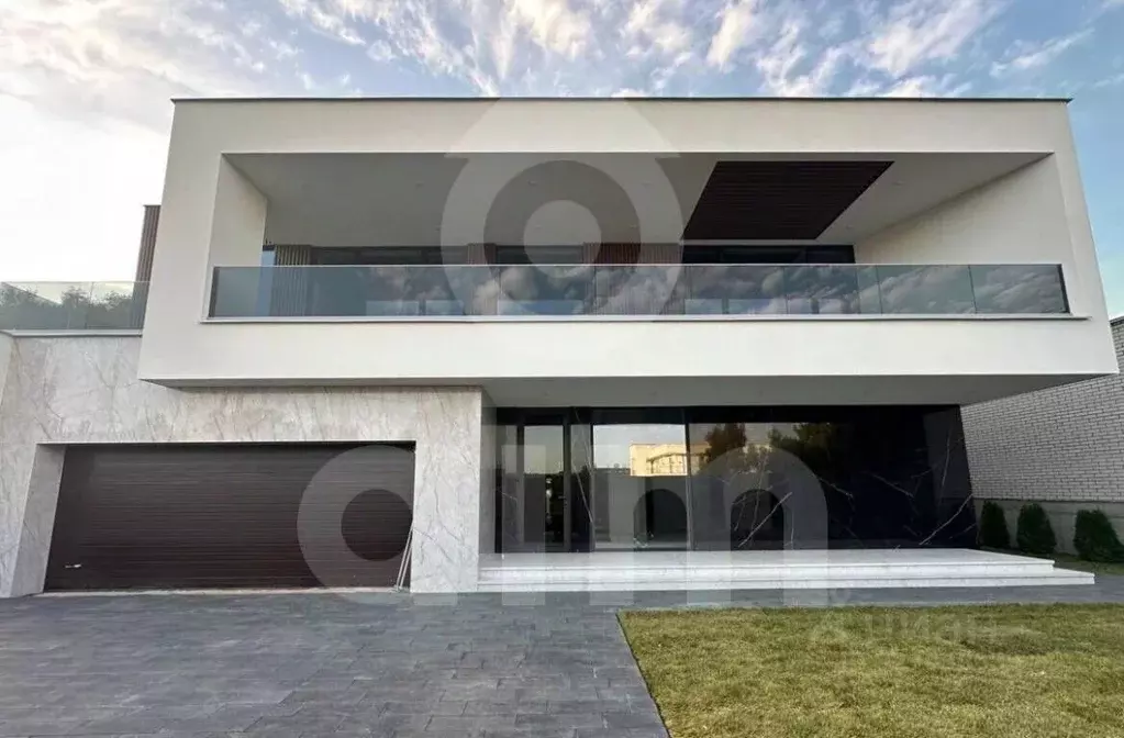 Коттедж в Московская область, Одинцовский городской округ, д. ... - Фото 1