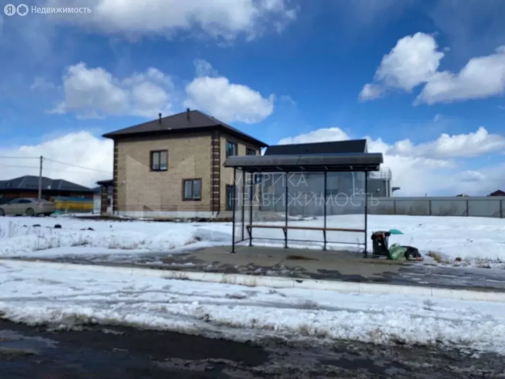 Дом в Тюменский район, село Кулига, Бирюзовая улица (180 м) - Фото 0