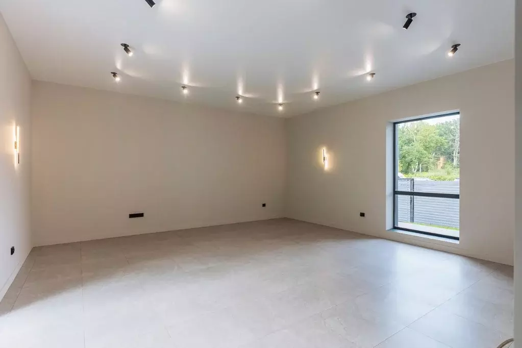 Дом в Калининградская область, Калининград ул. Каблукова, 9Б (241 м) - Фото 1