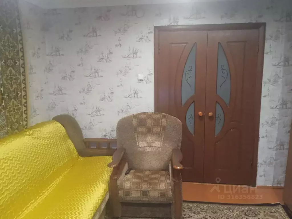 3-к кв. Брянская область, Навля рп пер. 1-й Советский, 1 (64.2 м) - Фото 1