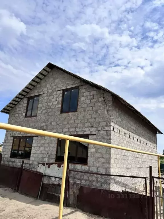 Дом в Астраханская область, Камызяк Спортивная ул., 27 (146 м) - Фото 2