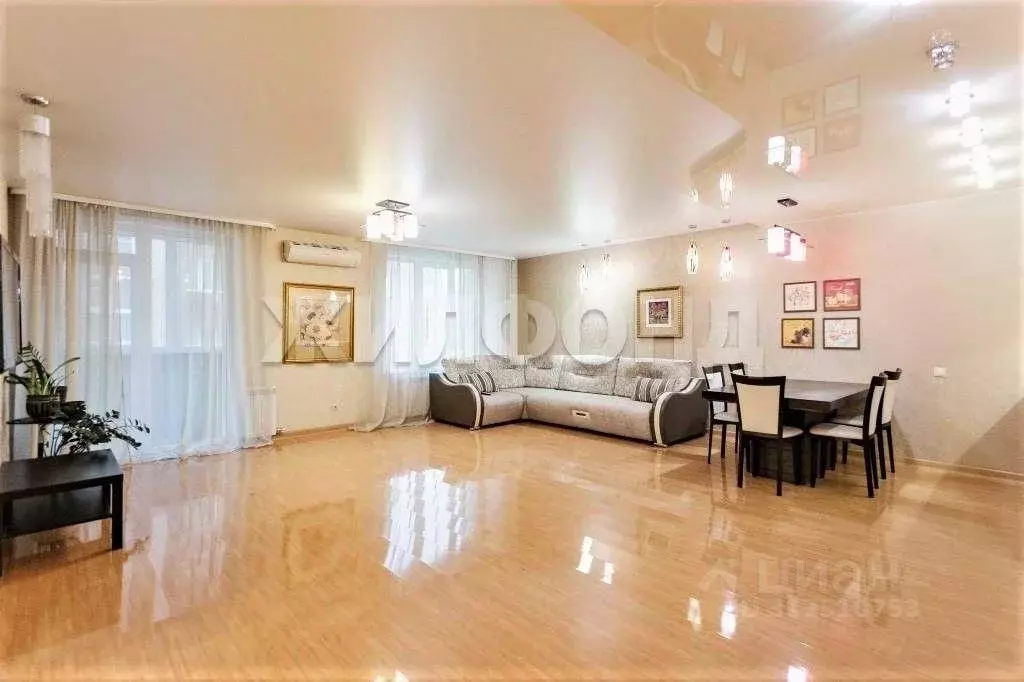 Квартира, 4 комнаты, 159.6 м - Фото 0
