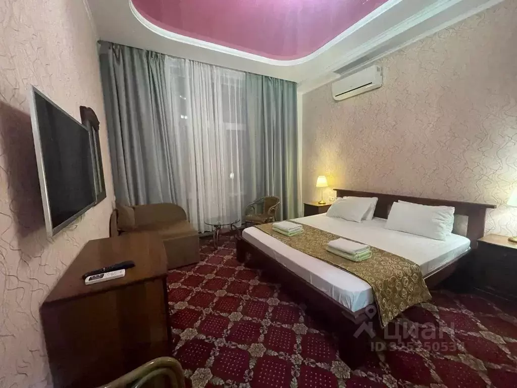 Комната Крым, Алушта ул. Набережная, 16 - Фото 1