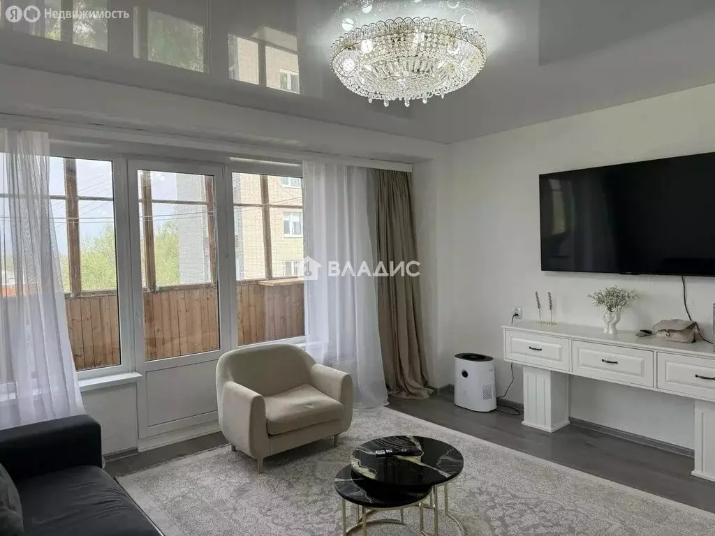 3-комнатная квартира: Владимир, улица Верхняя Дуброва, 22Б (69 м) - Фото 1