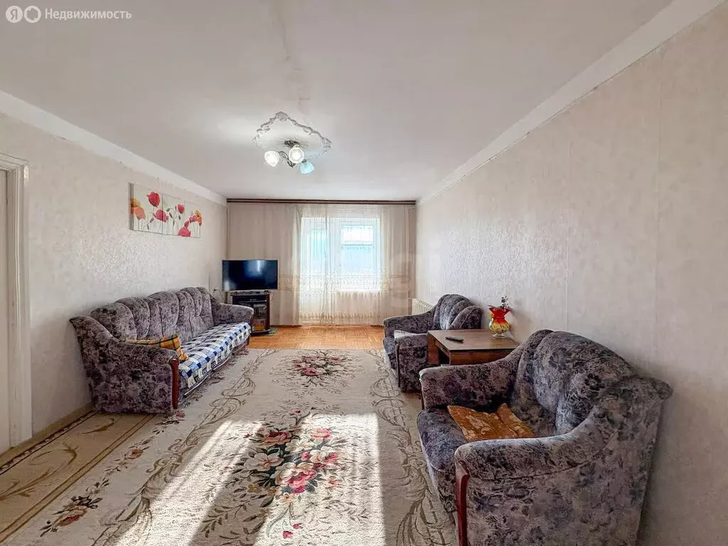 3-комнатная квартира: Нальчик, улица Идарова, 36 (77.7 м) - Фото 1