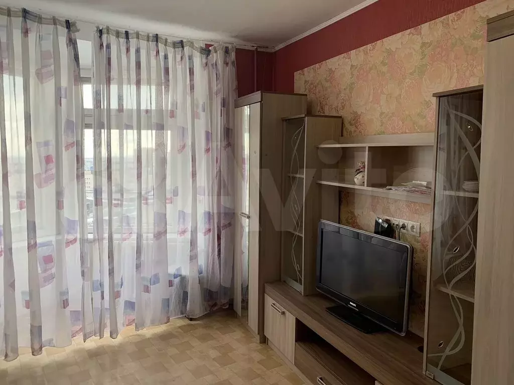 Комната 13,5 м в 9-к., 13/15 эт. - Фото 0