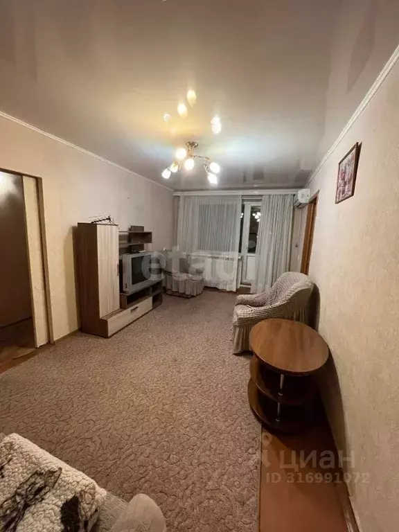 2-к кв. Белгородская область, Белгород Садовая ул., 29 (44.6 м) - Фото 0