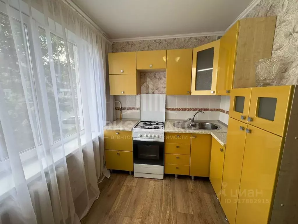 2-к кв. Брянская область, Брянск ул. Камозина, 32 (51.4 м) - Фото 1
