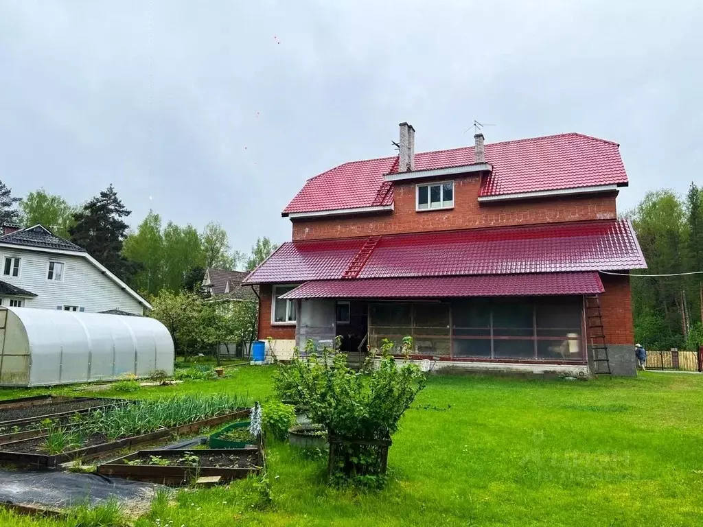 Коттедж в Ленинградская область, Кингисепп ул. Кленовая, 9 (334 м) - Фото 0