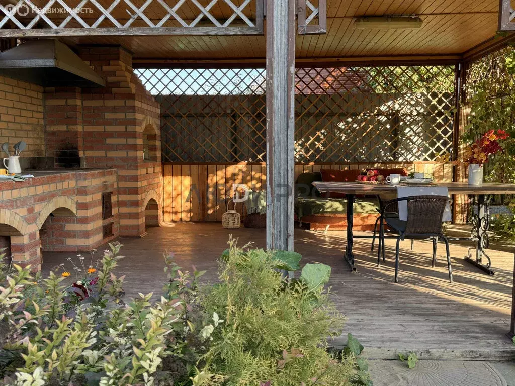 Дом в Саратовская область, муниципальное образование Энгельс, СНТ ... - Фото 1