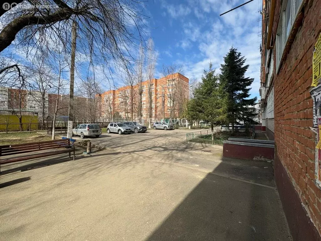 3-комнатная квартира: Майкоп, Пионерская улица, 383к2 (74 м) - Фото 1