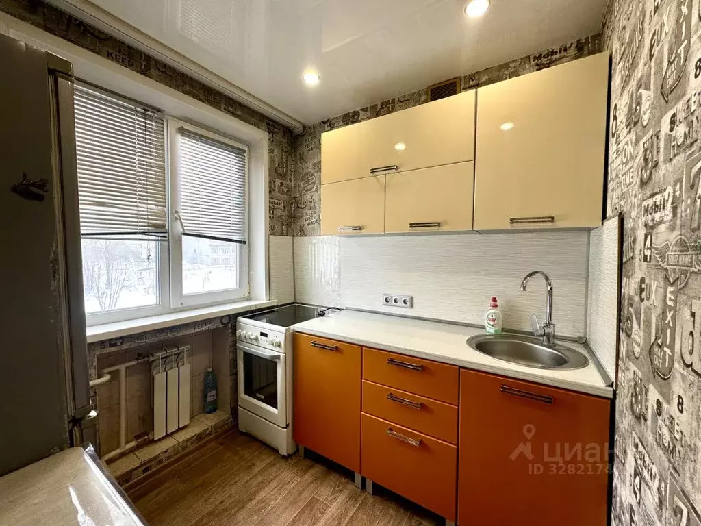 2-к кв. Кемеровская область, Новокузнецк ул. Циолковского, 4 (43.5 м) - Фото 1