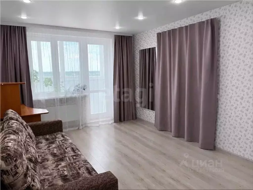 3-к кв. Тюменская область, Тюмень ул. Монтажников, 34 (85.7 м) - Фото 1