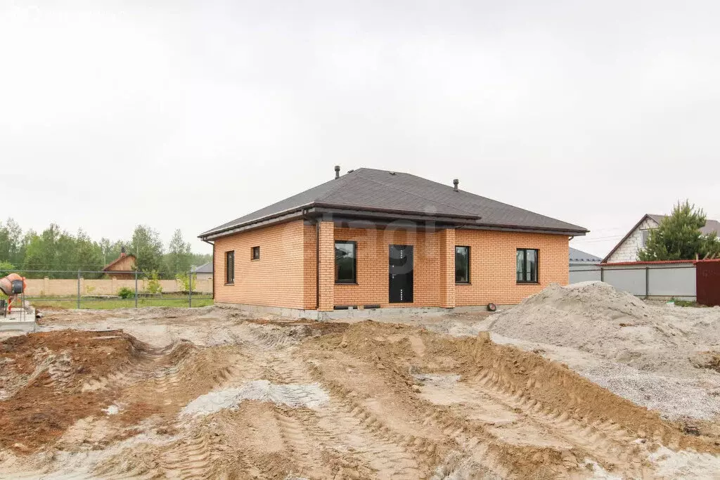 Дом в Тюменский район, деревня Криводанова, Центральная улица (120 м) - Фото 1