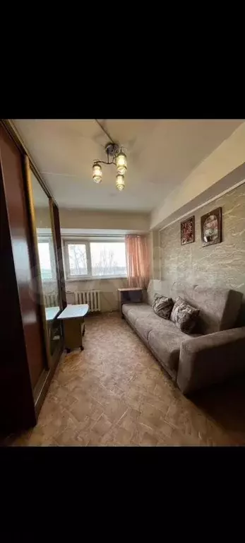 Комната 13 м в 3-к., 4/5 эт. - Фото 0