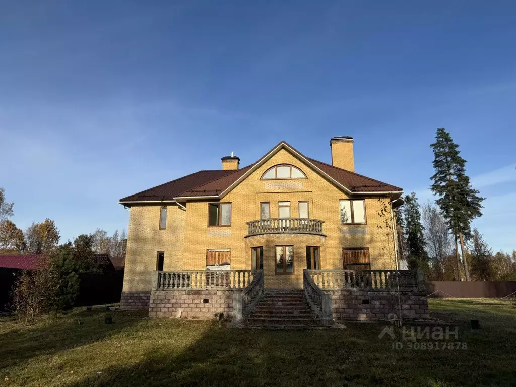 Дом в Ленинградская область, Гатчинский район, Вырица городской ... - Фото 1