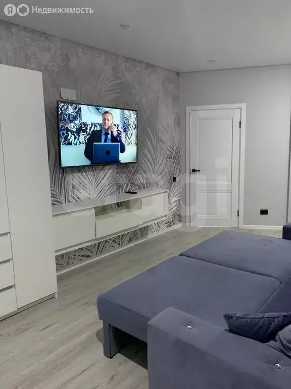 1-комнатная квартира: Калининград, улица Аллея Смелых, 204к1 (38 м) - Фото 1