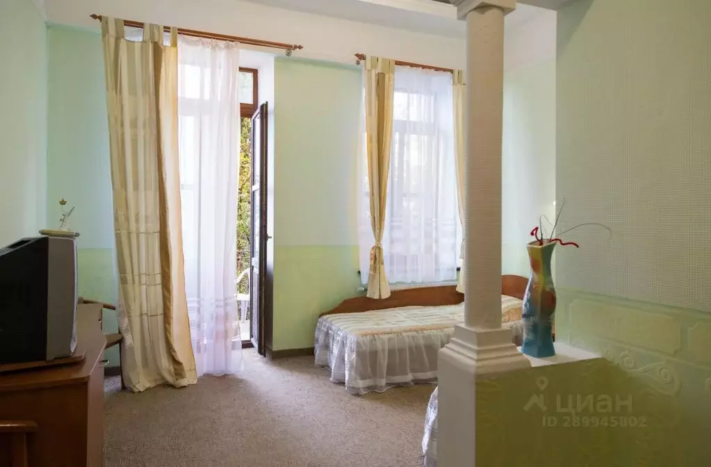 Комната Крым, Алупка Ялта городской округ, ул. Калинина, 38 (21.0 м) - Фото 0