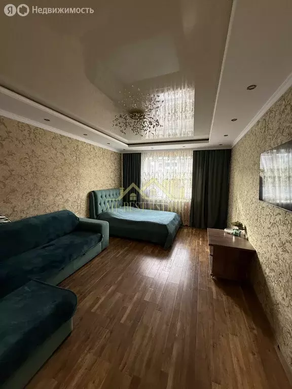 1-комнатная квартира: Владикавказ, улица Шамиля Джикаева, 4 (53 м) - Фото 2