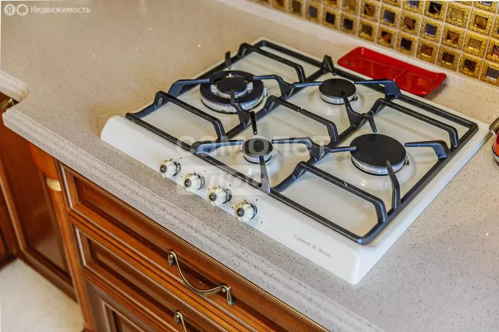 2-комнатная квартира: Каспийск, Молодёжная улица, 4 (67.3 м) - Фото 1