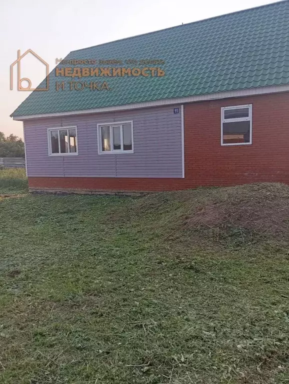 Дом в Башкортостан, Дюртюлинский район, Черлаковский сельсовет, с. ... - Фото 2