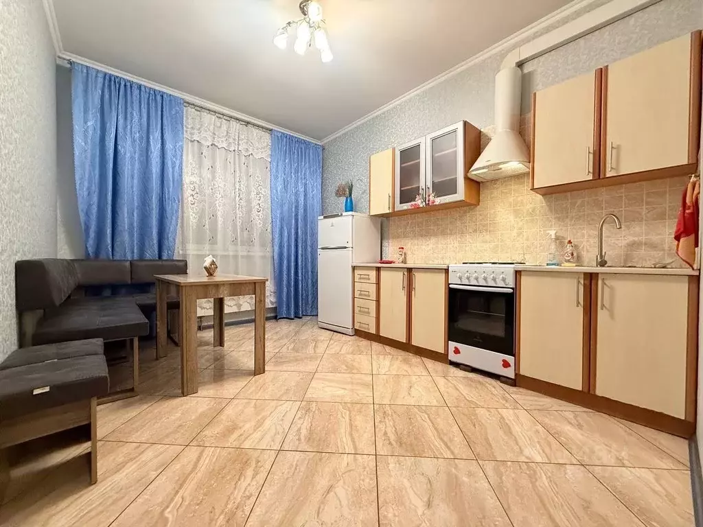 2-к кв. Москва ул. Адмирала Лазарева, 63к2 (57.0 м) - Фото 1