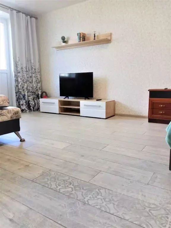 1-к кв. Свердловская область, Лесной ул. Белинского, 25 (30.0 м) - Фото 1