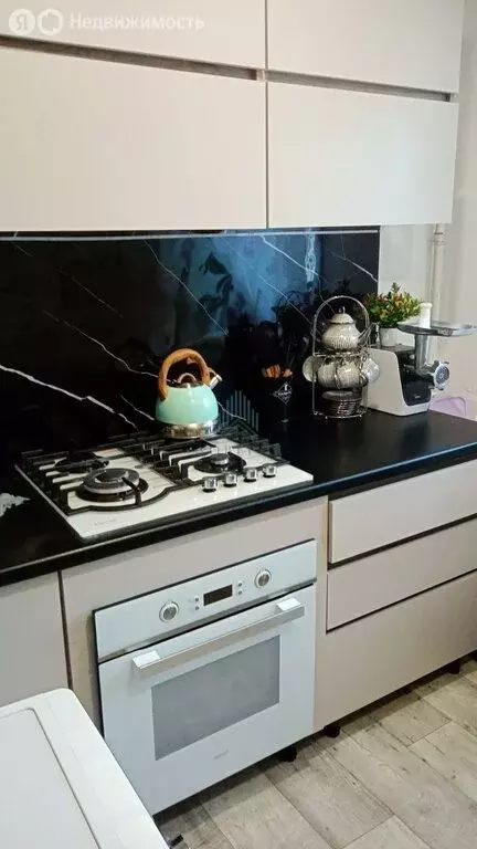 2-комнатная квартира: Астрахань, улица Вячеслава Мейера, 11 (43.9 м) - Фото 1