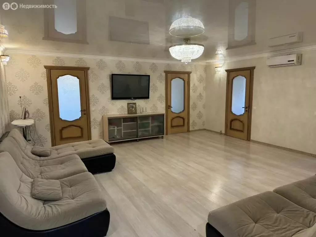 5-комнатная квартира: Владикавказ, улица Братьев Щукиных, 63к3 (114.5 ... - Фото 1