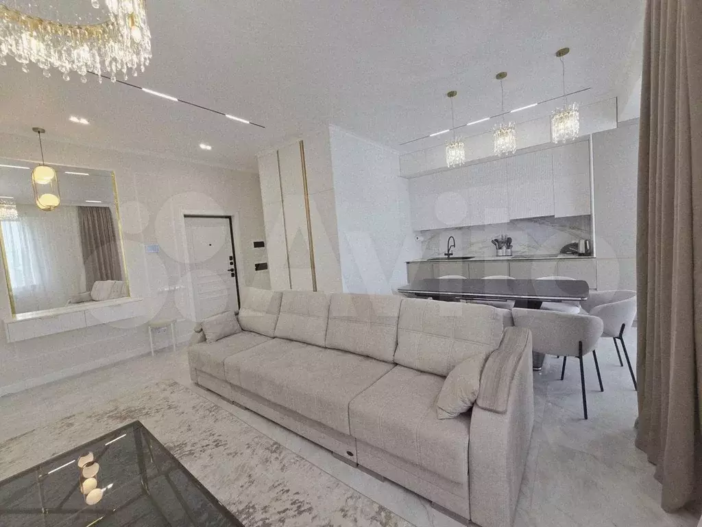 3-к. квартира, 90 м, 7/10 эт. - Фото 0