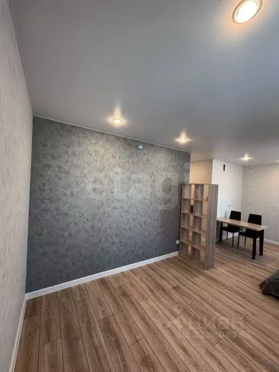 Студия Тюменская область, Тюмень ул. Новоселов, 90 (29.7 м) - Фото 1