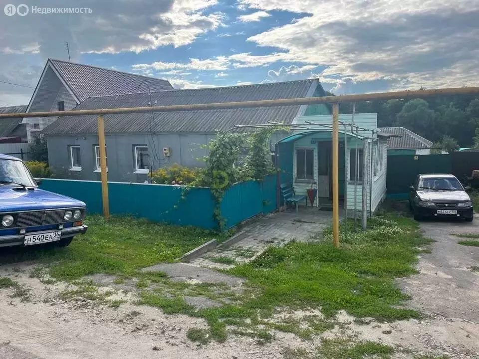 Дом в Воронежская область, рабочий посёлок Хохольский, улица Свободы, ... - Фото 2