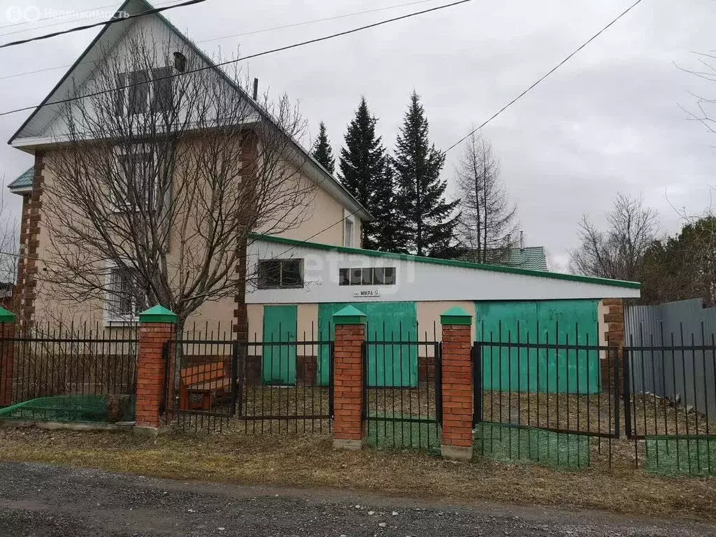 Дом в село Дзержинское, улица Мира (212 м) - Фото 0