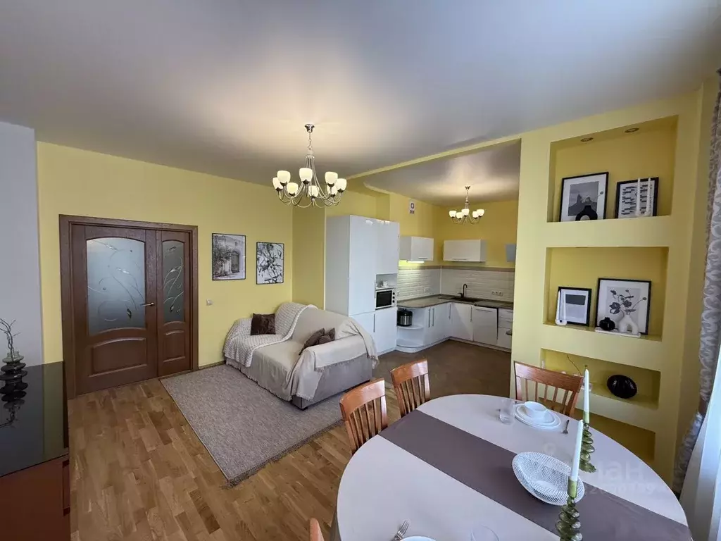 2-к кв. Свердловская область, Екатеринбург ул. Шейнкмана, 111 (70.0 м) - Фото 1