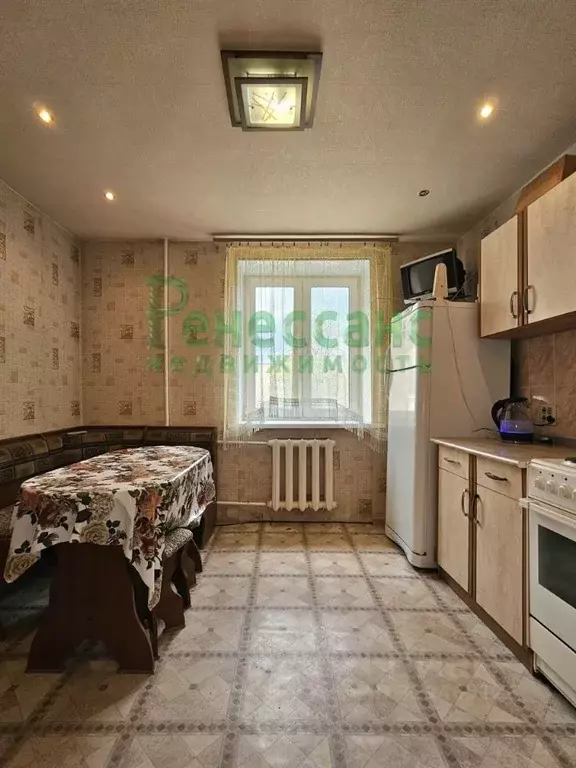 2-к кв. Брянская область, Брянск ул. Академика Королева, 9 (76.0 м) - Фото 2
