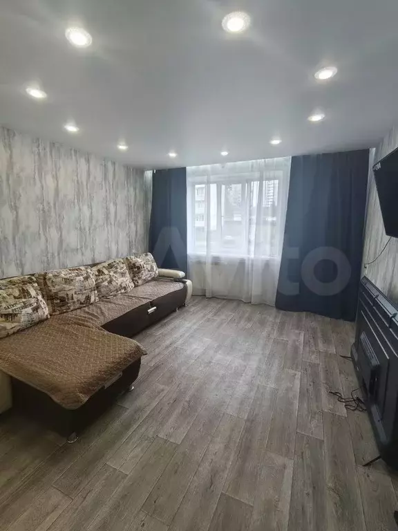 3-к. квартира, 64 м, 2/5 эт. - Фото 0