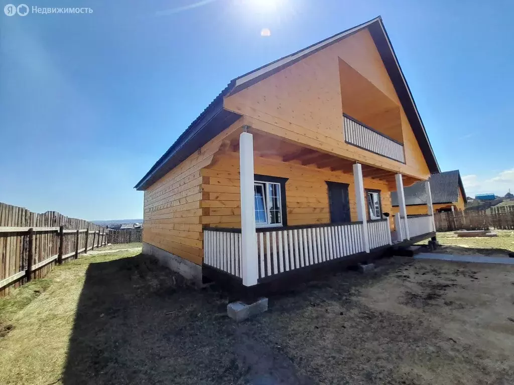 Дом в село Урик, улица Тимирязева (160 м) - Фото 2