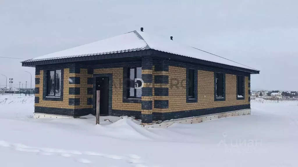 Дом в Башкортостан, Уфимский район, с. Булгаково бул. Габдрахмана ... - Фото 1