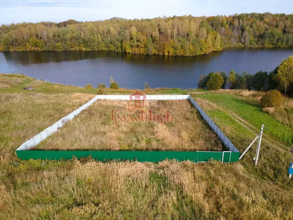 Участок в Московская область, Сергиево-Посадский городской округ, д. ... - Фото 1