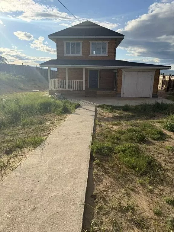 Дом в село Нижний Саянтуй, Молодёжная улица, 31А (220 м) - Фото 1