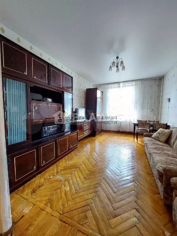 2-к. квартира, 63 м, 2/4 эт. - Фото 1